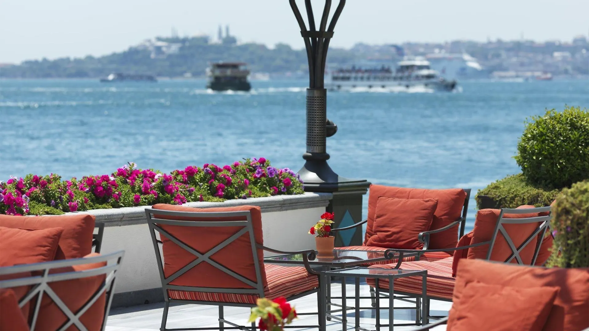 Four Seasons Hotel Istanbul At The Bosphorus 5*,  Turkiet