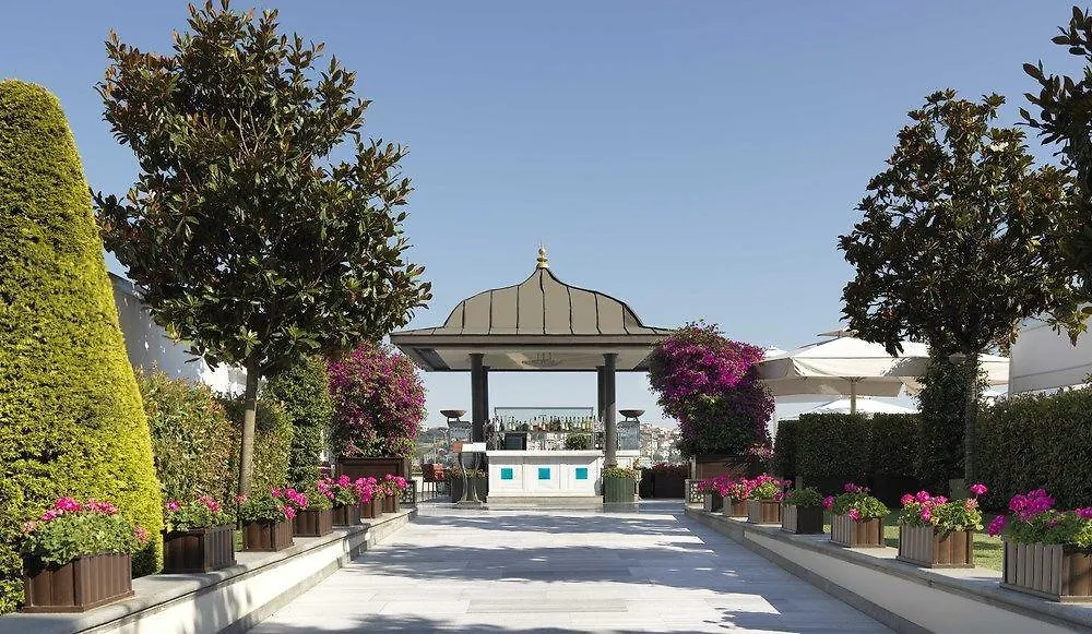 Four Seasons Hotel Istanbul At The Bosphorus