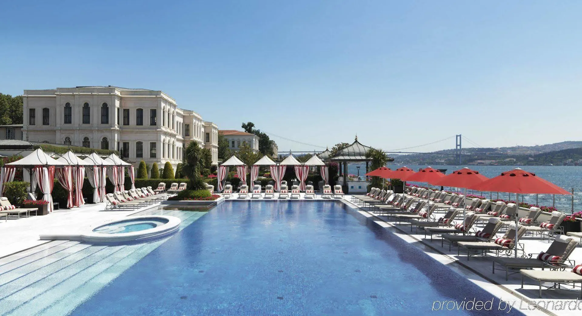 Four Seasons Hotel Istanbul At The Bosphorus