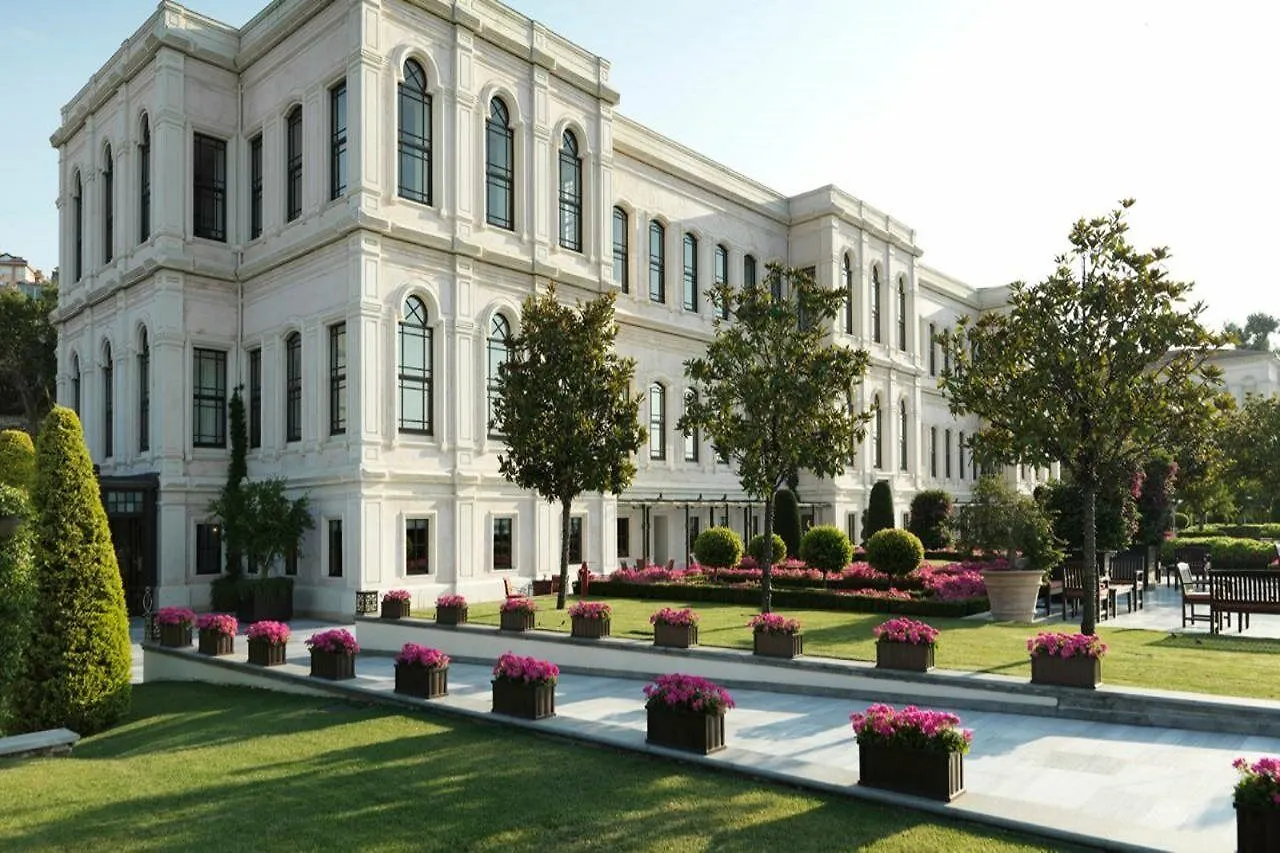 Four Seasons Hotel Istanbul At The Bosphorus Turkiet