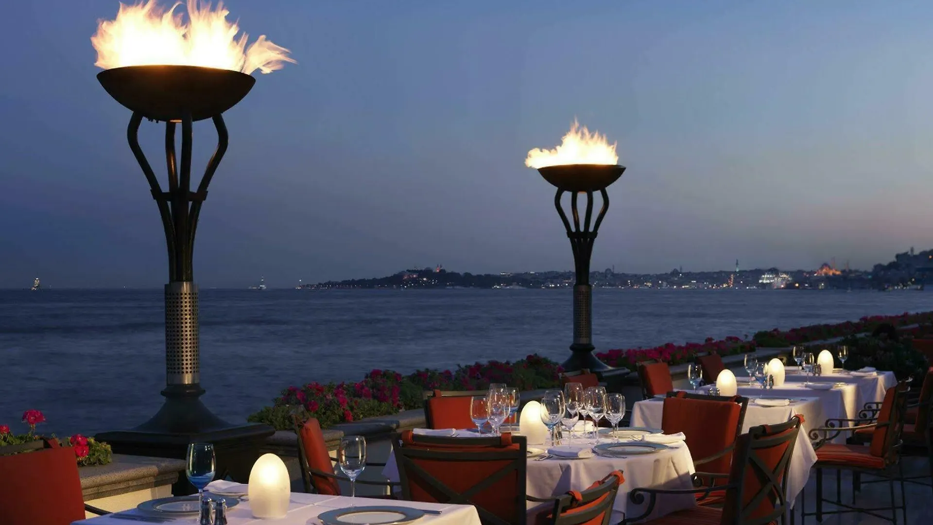 Four Seasons Hotel Istanbul At The Bosphorus