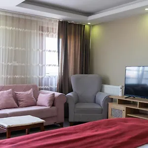 Cnr Airport Apartment