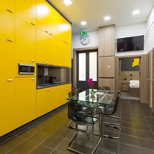 Albergue E14 Design